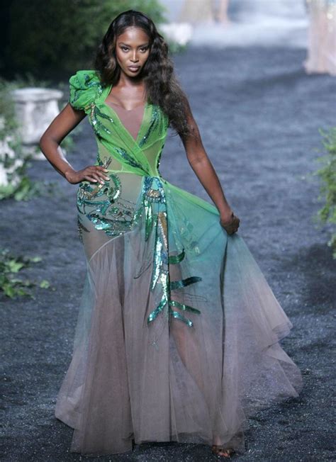 naomi campbell dior|naomi campbell dancing.